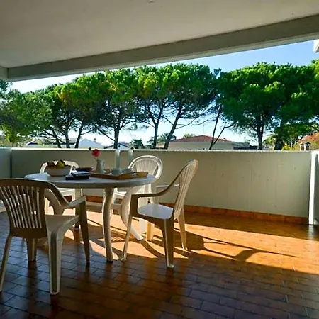 Adorable Seaside Flat Surrounded By A Garden Otel 2*