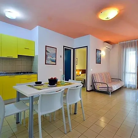 Adorable Seaside Flat Surrounded By A Garden Otel Bibione